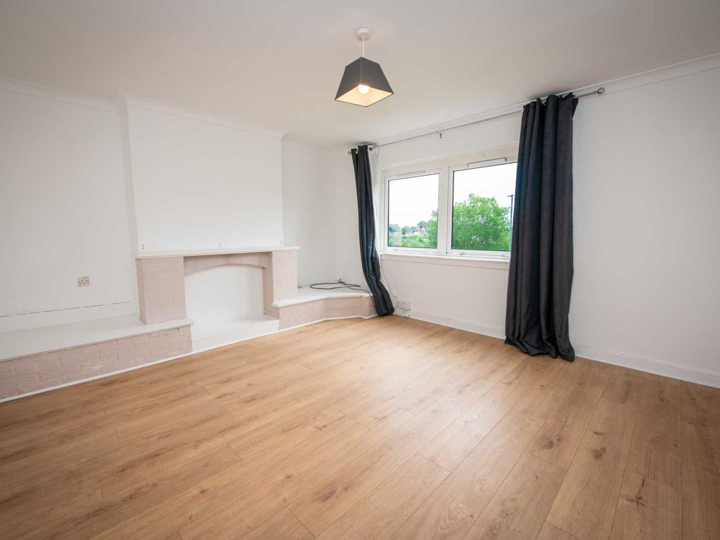 1 bed flat for sale in Waverley Road, Paisley PA2, £59,995