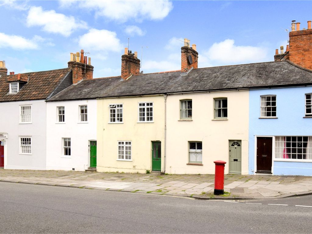 2 bed end terrace house for sale in Long Street, Devizes SN10, £230,000