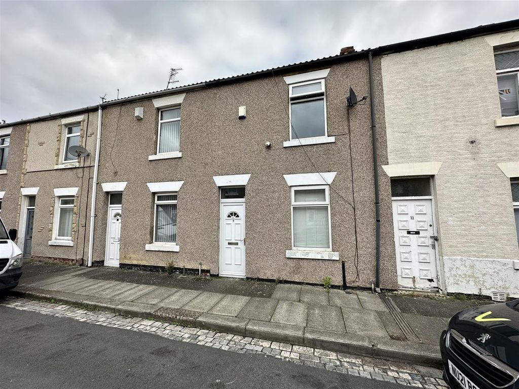 2 bed terraced house for sale in Charles Street, Darlington DL1, £70,000