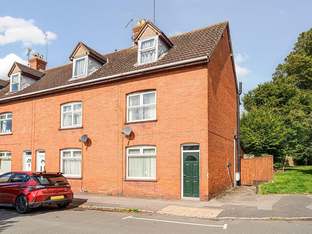 3 bed property for sale in Ludbourne Road, Sherborne DT9, £260,000