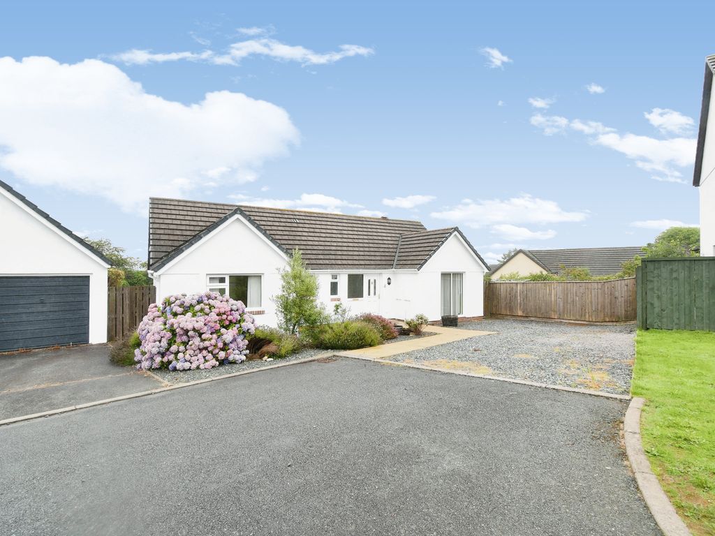 3 bed detached bungalow for sale in Scurlock Drive, Neyland SA73, £300,000