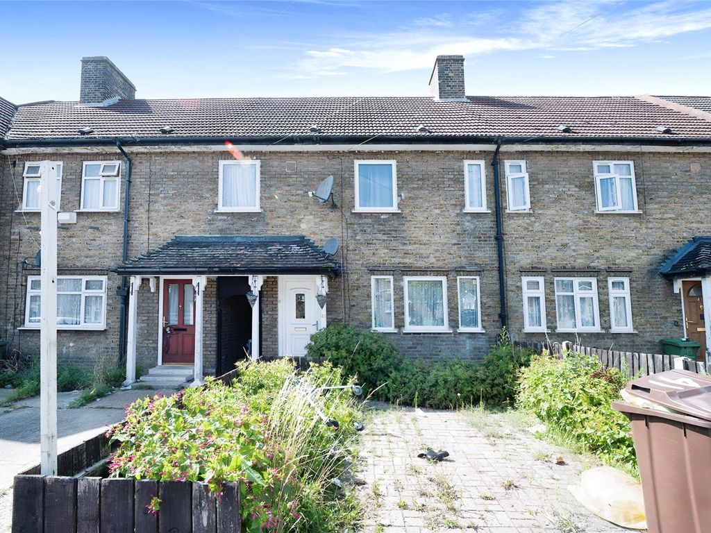 2 bed terraced house for sale in Farmway, Dagenham RM8, £325,000