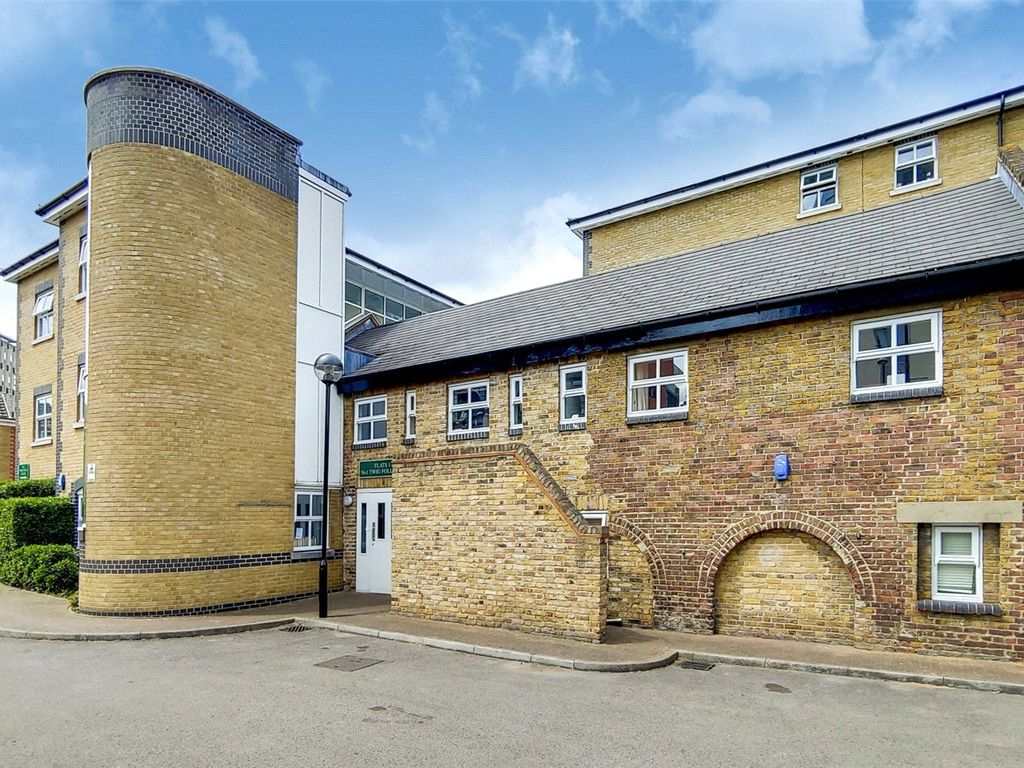 1 bed flat for sale in Twig Folly Close, London E2, £285,000