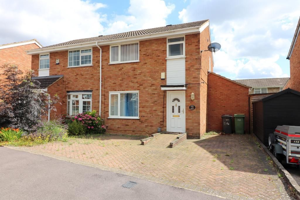 3 bed semi-detached house for sale in Ventnor Gardens, Luton, Bedfordshire LU3, £320,000