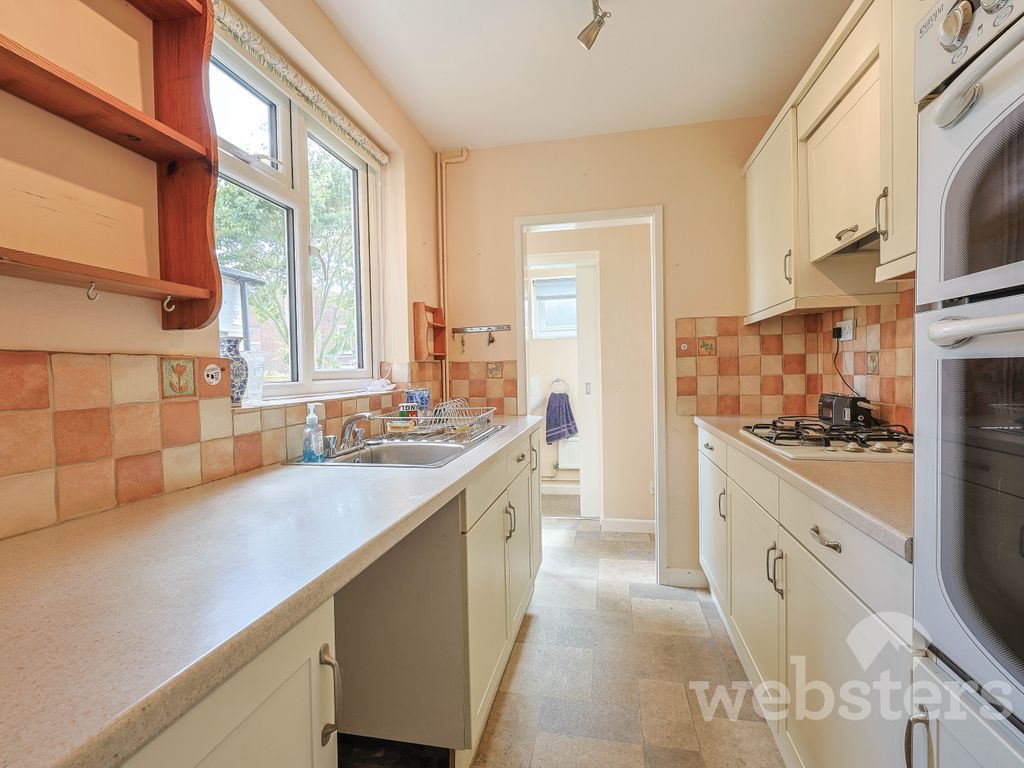 2 bed terraced house for sale in Muriel Road, Norwich NR2, £260,000