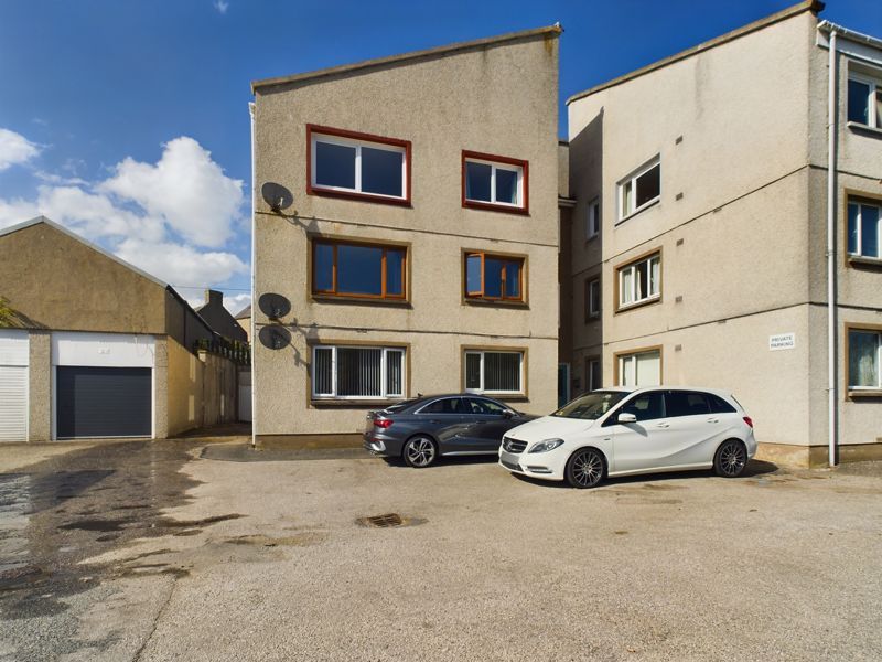 2 bed flat for sale in Ythan Court, Ellon AB41, £95,000