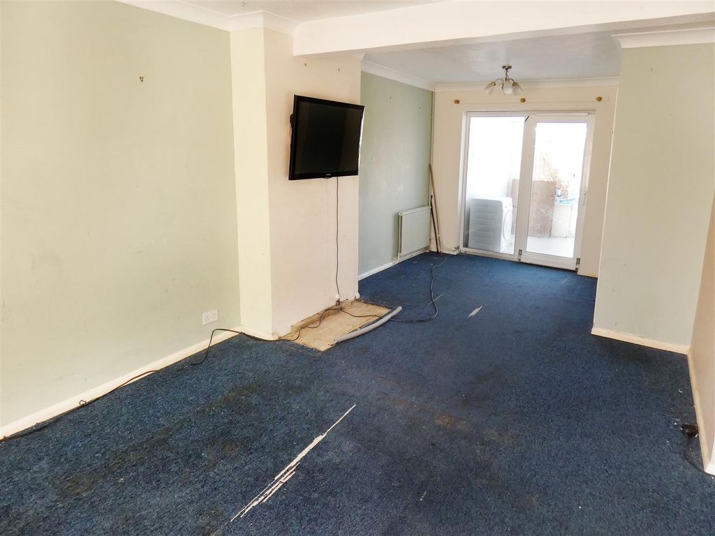 3 bed semi-detached house for sale in Barnsite Close, Rustington, Littlehampton BN16, £260,000