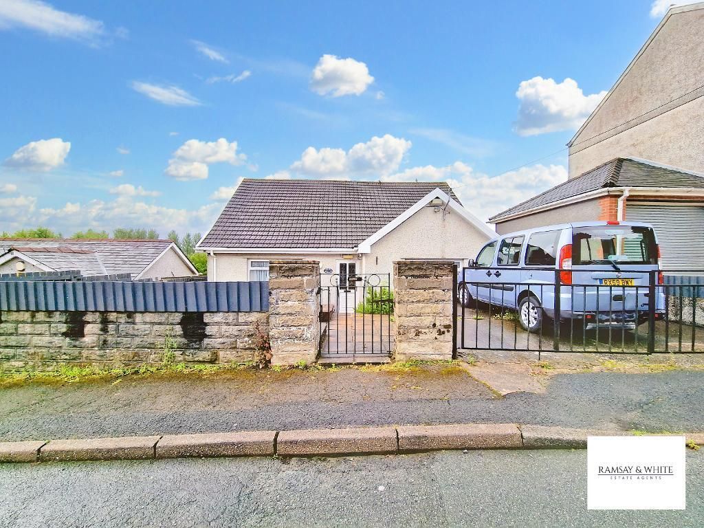 5 bed detached house for sale in Ebbw View, Beaufort, Ebbw Vale NP23, £260,000