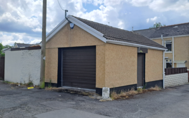 Property for sale in Vale Terrace, Tredegar NP22, £30,000