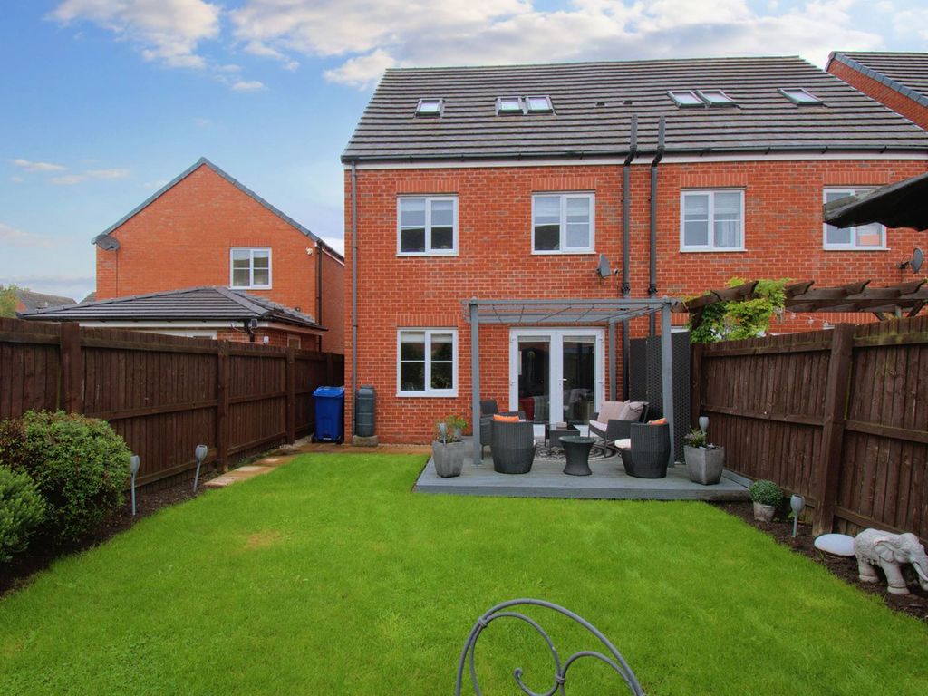 4 bed semi-detached house for sale in Kerridge Drive, Warrington WA1, £265,000