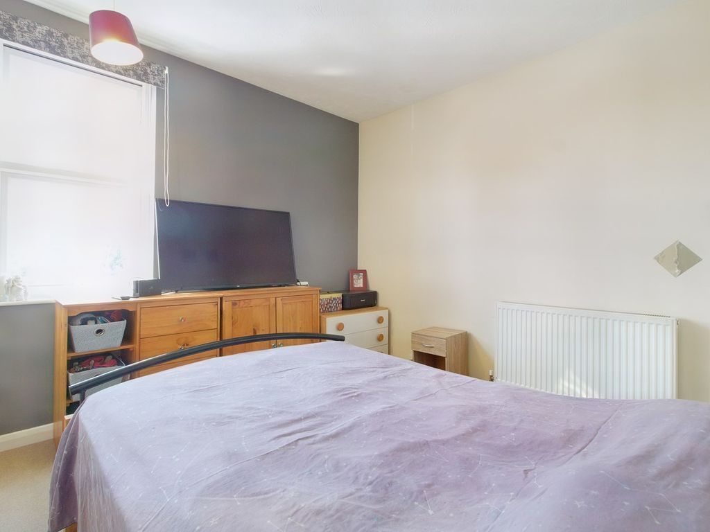 2 bed terraced house for sale in Littles Crescent, Ipswich IP2, £160,000