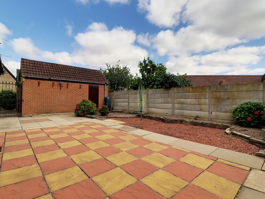 2 bed bungalow for sale in Reapers Way, Haxey DN9, £225,000