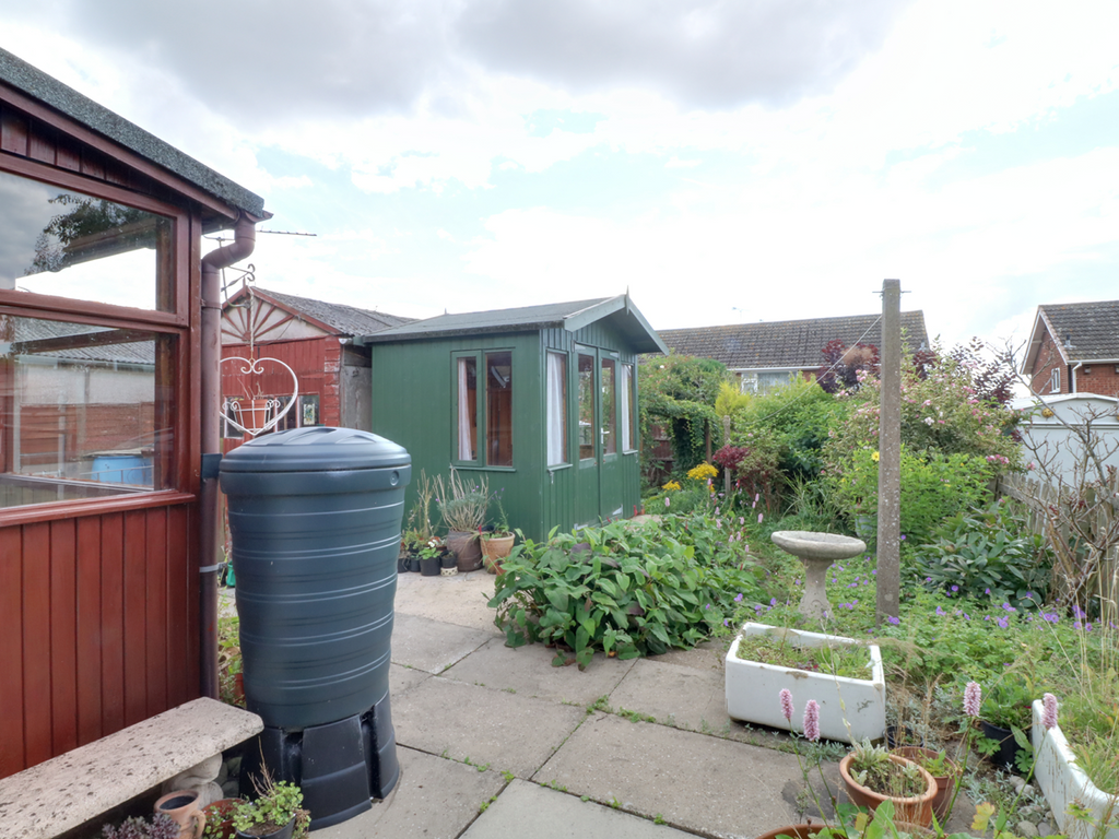 2 bed semi-detached bungalow for sale in Sherburn Crescent, Scunthorpe DN15, £169,995