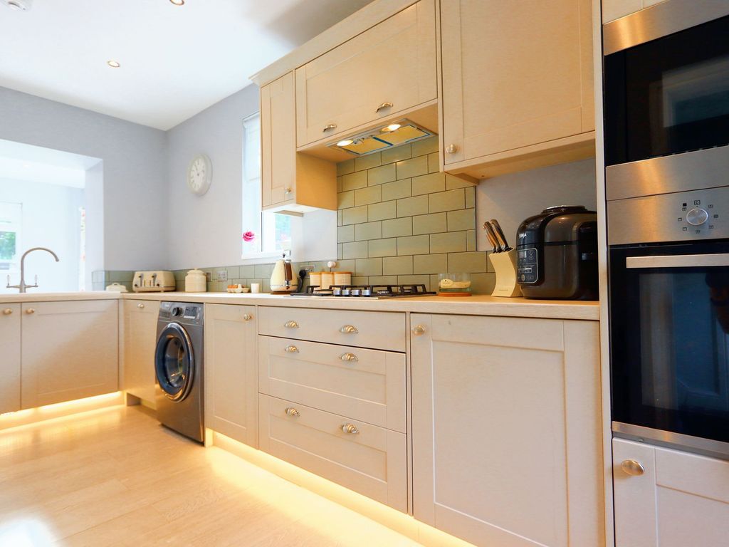 2 bed property for sale in Coniston Road, Lancaster LA1, £170,000