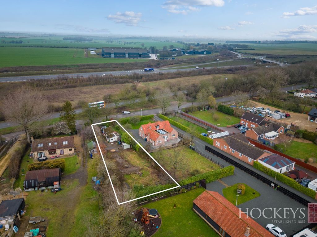 Land for sale in St. Neots Road, Hardwick CB23, £280,000