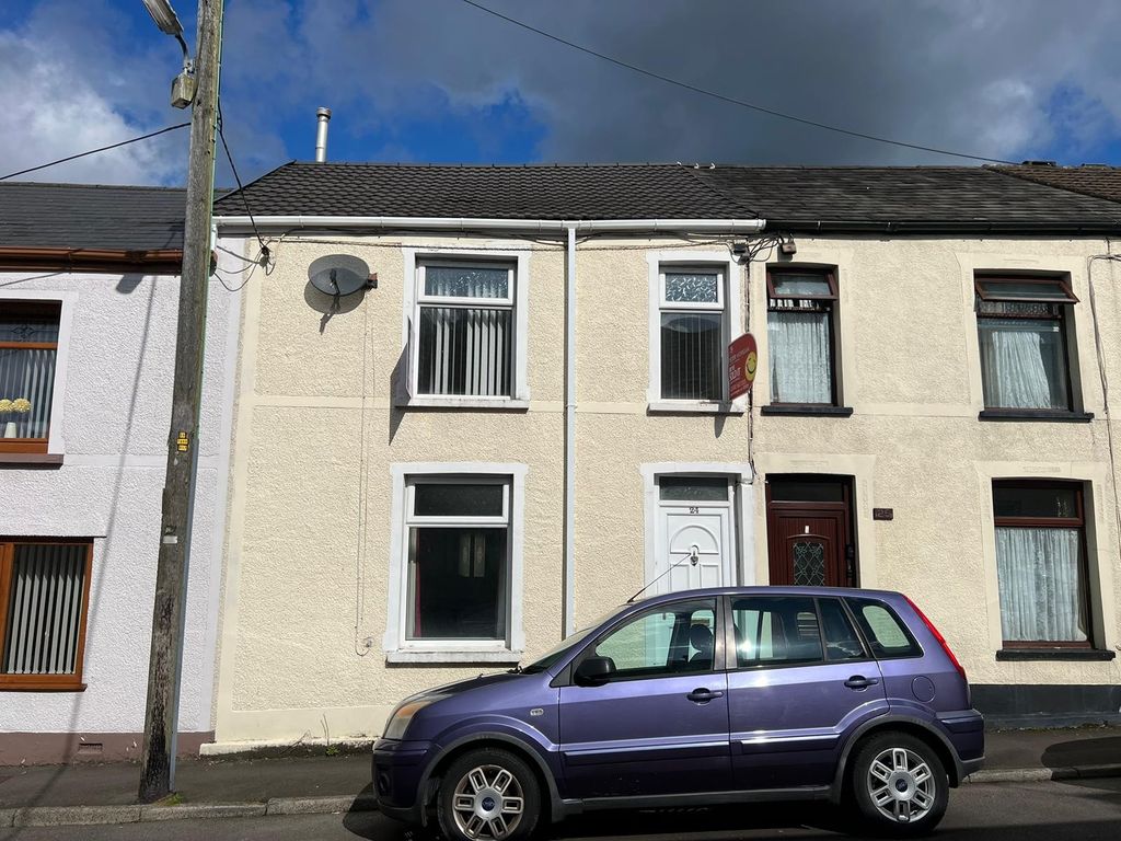 3 bed terraced house for sale in Yeo Street, Resolven, Neath, Neath Port Talbot. SA11, £99,950