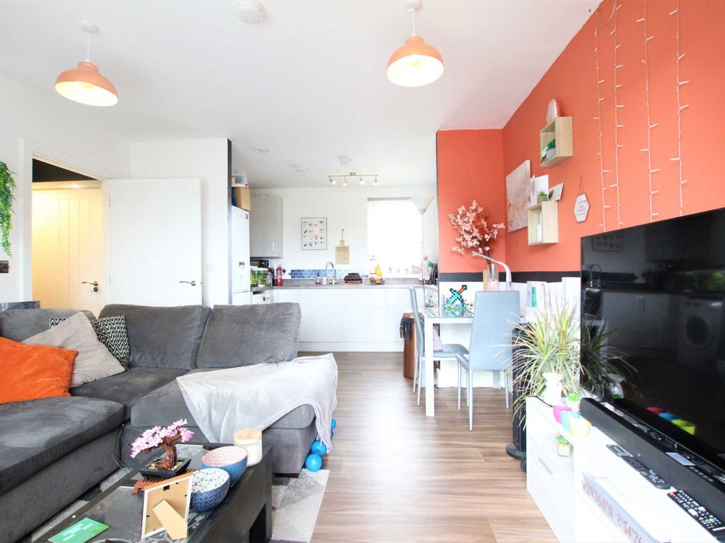 1 bed flat for sale in Nicholson Road, Locking Parklands BS24, £160,000