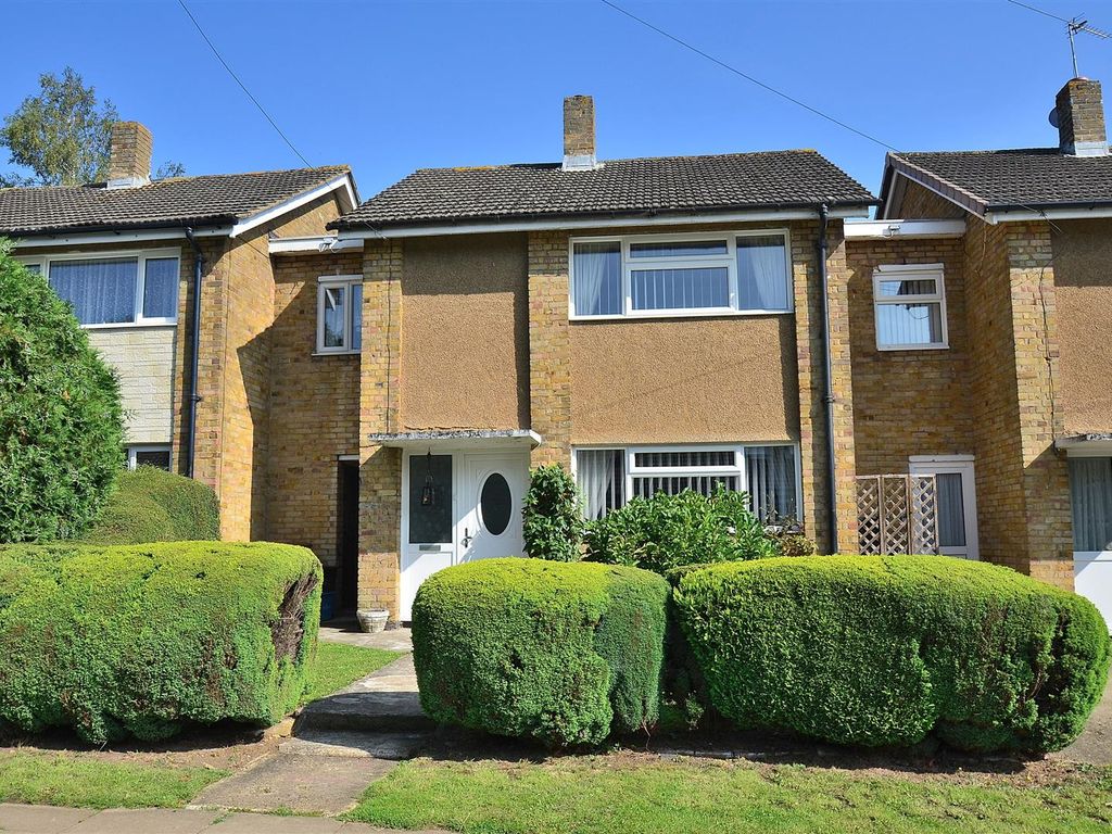 3 bed property for sale in Valley Way, Stevenage SG2, £335,000
