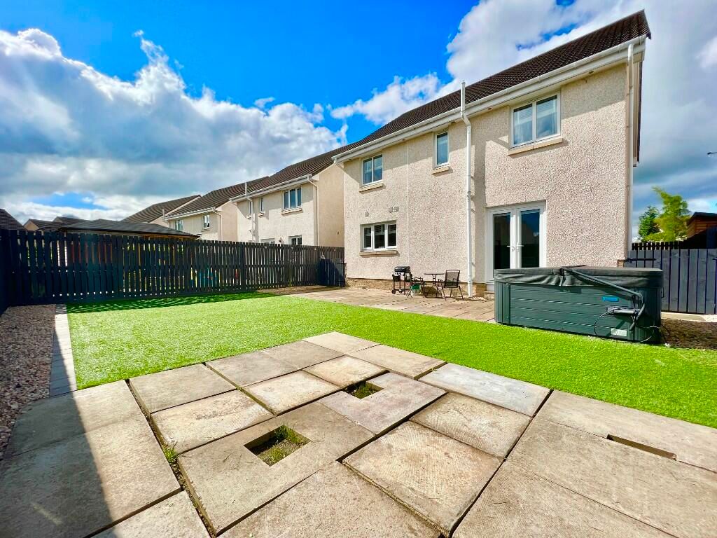 4 bed detached house for sale in Cotland Drive, New Carron FK2, £309,995