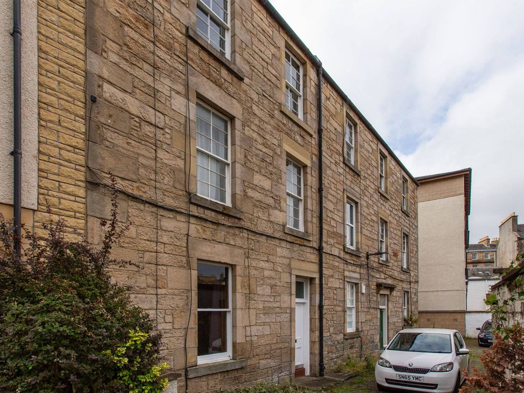 1 bed flat for sale in Munro Place, Canonmills, Edinburgh EH3, £185,000