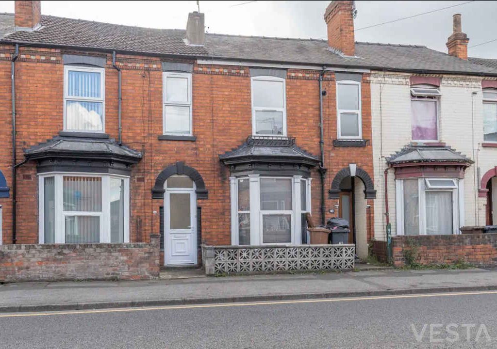 4 bed terraced house for sale in Dixon Street, Lincoln LN5, £184,950