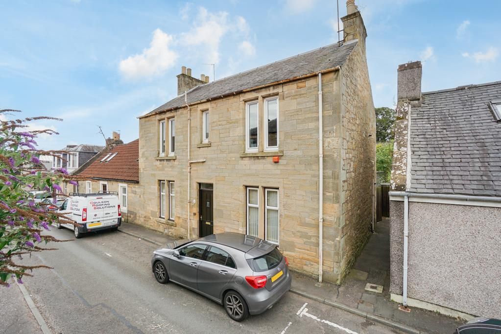 2 bed flat for sale in 9 Hill Street, Cupar KY15, £125,000