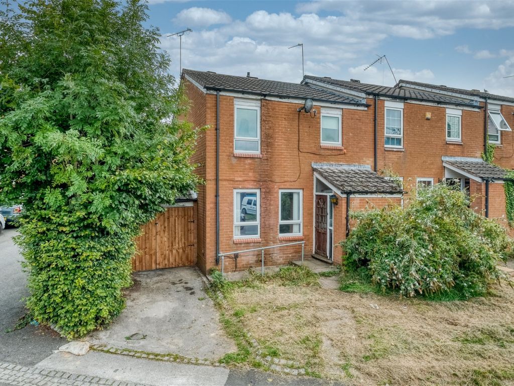 3 bed end terrace house for sale in Cranbourne Close, Rednal, Birmingham B45, £150,000