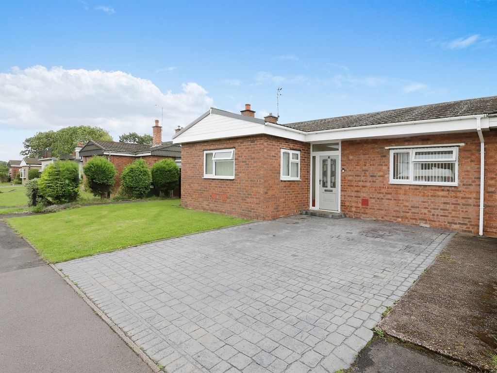 3 bed semi-detached bungalow for sale in East Road, Brinsford, Wolverhampton WV10, £240,000