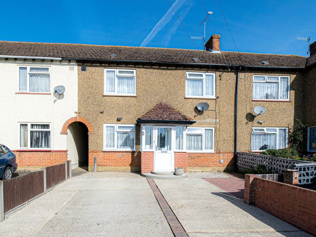 3 bed terraced house for sale in Woodgate Close, Faversham ME13, £325,000