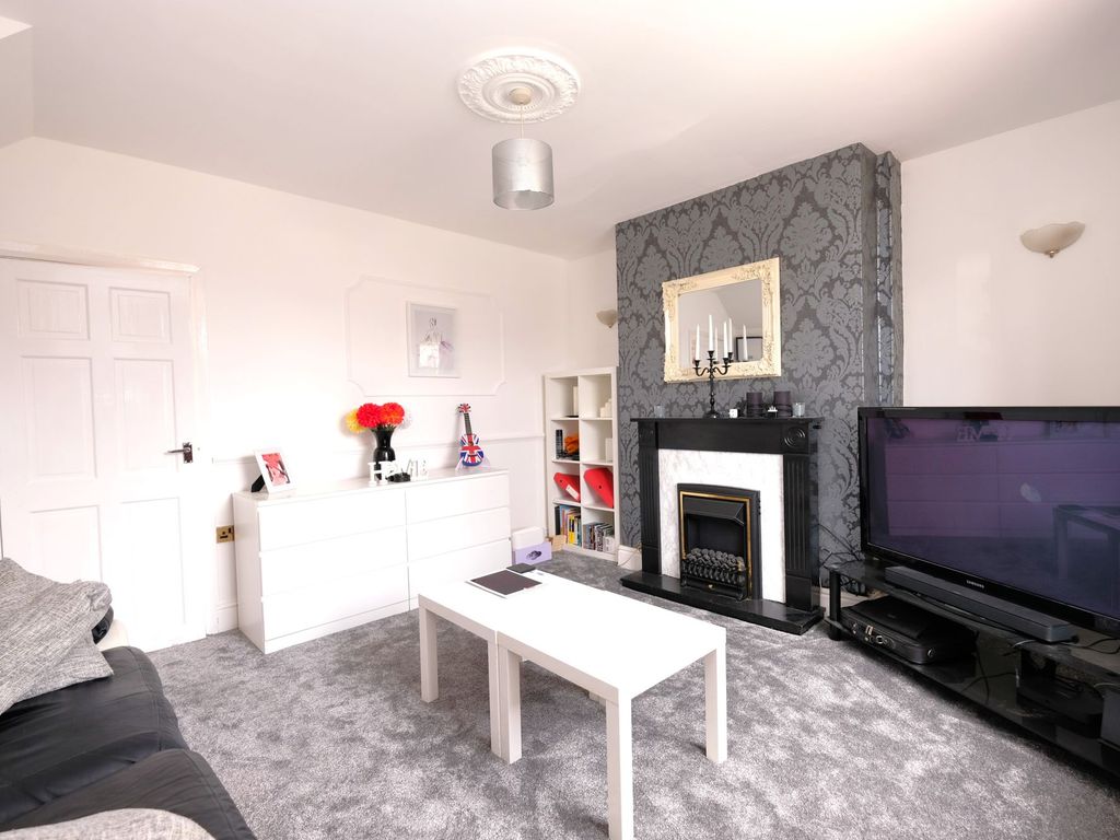 3 bed semi-detached house for sale in Fiddlers Lane, Irlam M44, £210,000