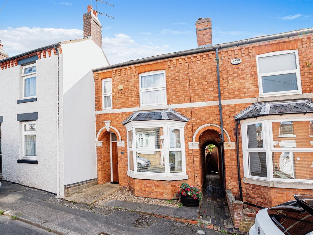 3 bed terraced house for sale in Cross Street, Rothwell, Kettering NN14, £245,000