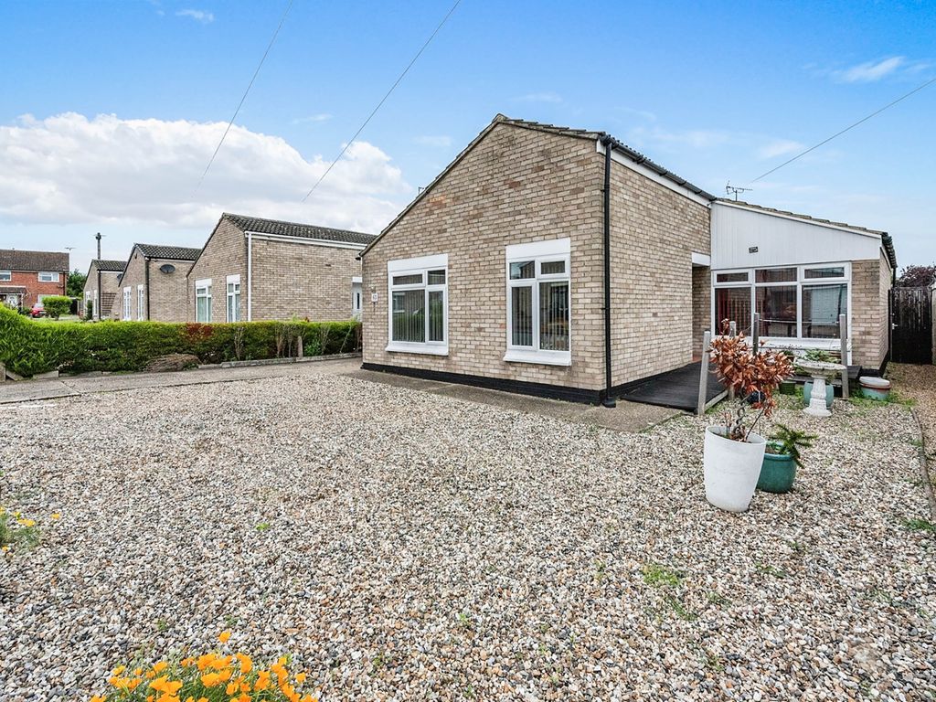 3 bed detached bungalow for sale in Redgate, Thetford IP24, £290,000