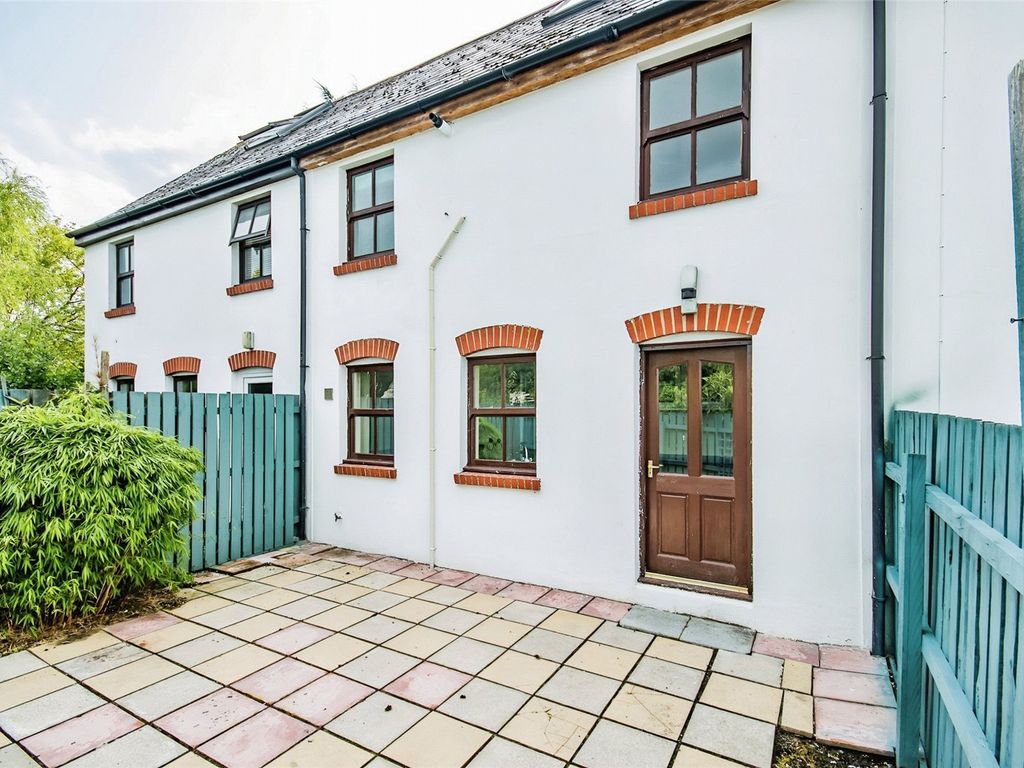 3 bed terraced house for sale in Ger Y Llan, Cilgerran, Aberteifi, Ger Y Llan SA43, £187,000