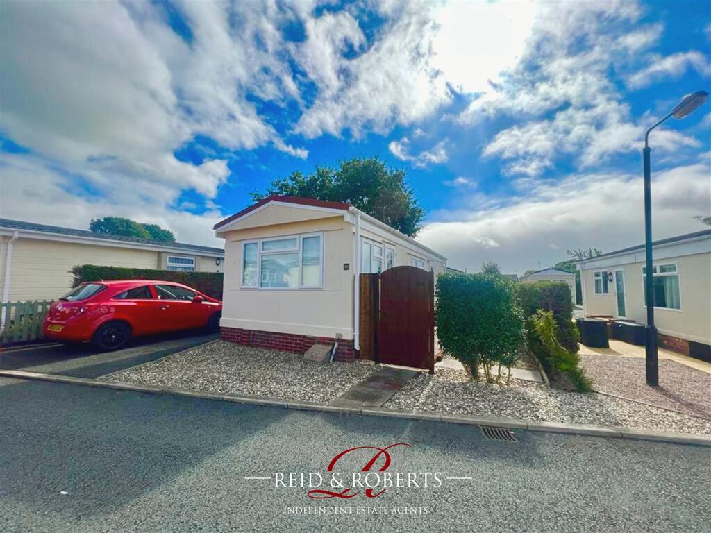 1 bed mobile/park home for sale in Ellis Drive, Llay, Wrexham LL12, £60,000