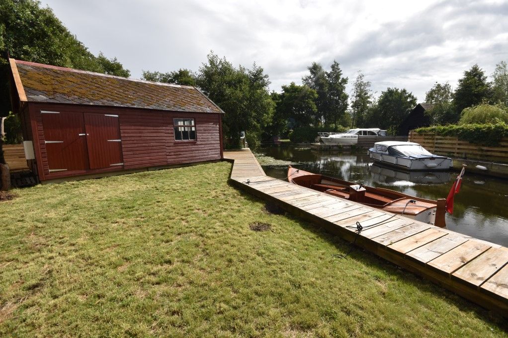 Land for sale in Crabbetts Marsh, Norwich NR12, £165,000