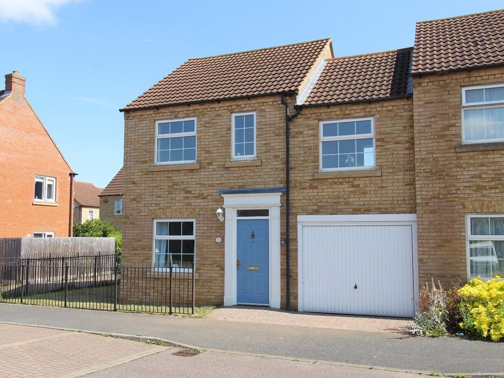 3 bed end terrace house for sale in Chapman Way, Eynesbury, St. Neots PE19, £280,000