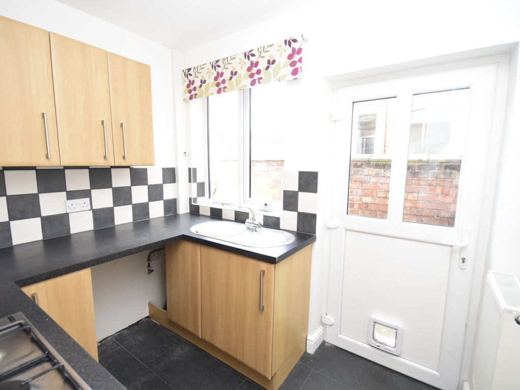 2 bed terraced house for sale in Egerton Road, Whitchurch SY13, £137,500