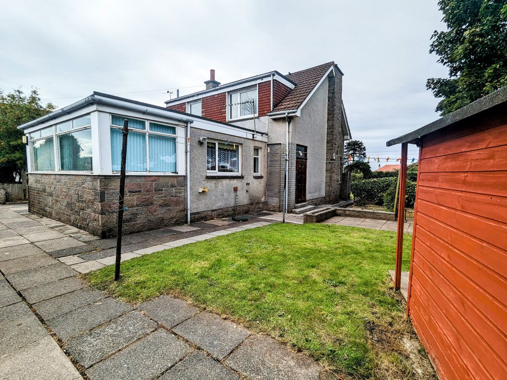 4 bed detached house for sale in Ardneil Court, Ardrossan KA22, £255,000