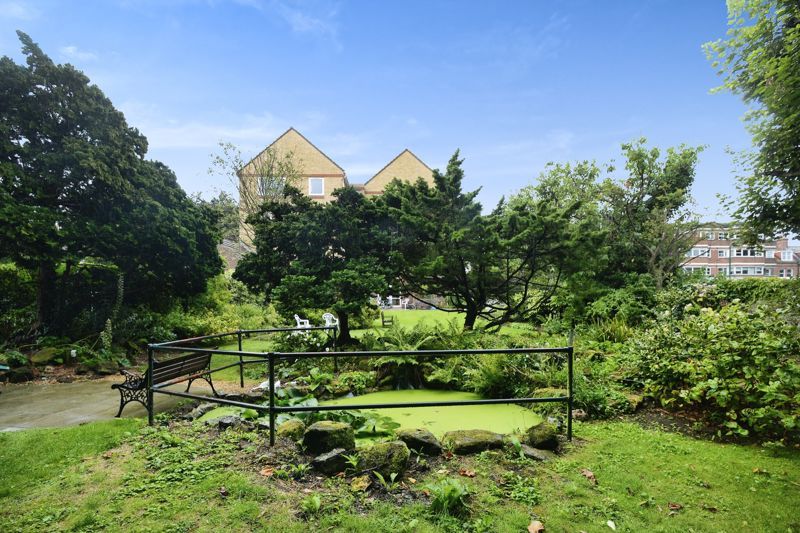 1 bed flat for sale in Homedrive House, Hove BN3, £130,000