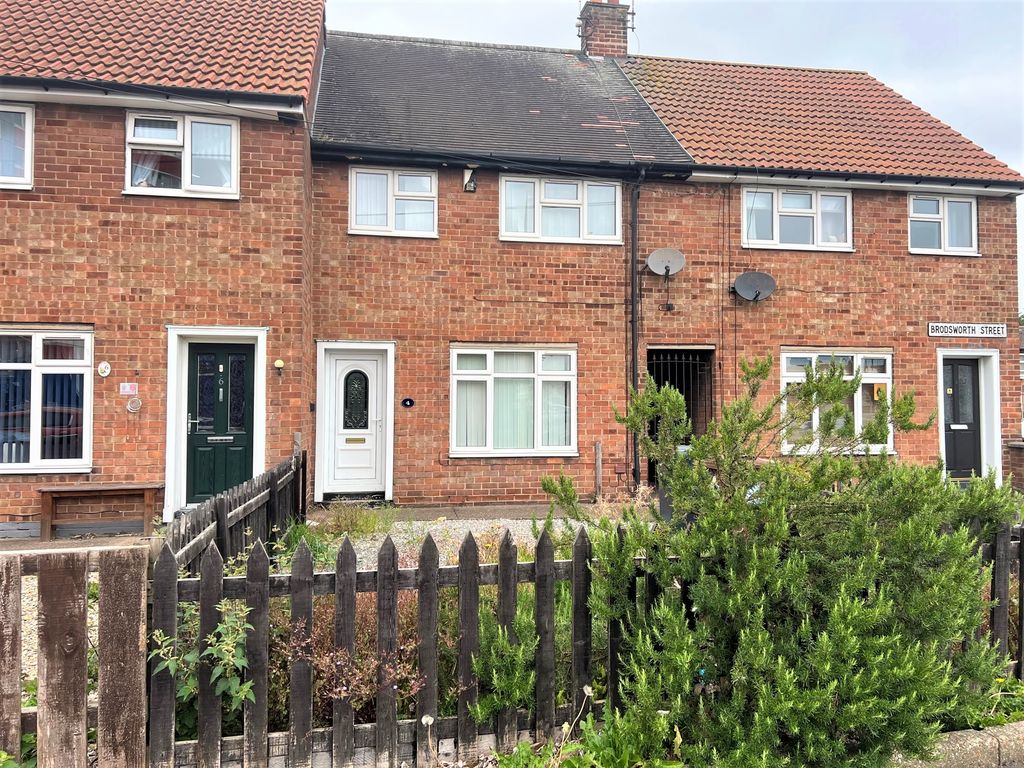 3 bed terraced house for sale in Brodsworth Street HU8, Hull,, £90,000