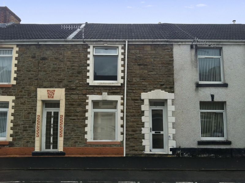 3 bed property for sale in Bennett Street, Landore, Swansea SA1, £100,000