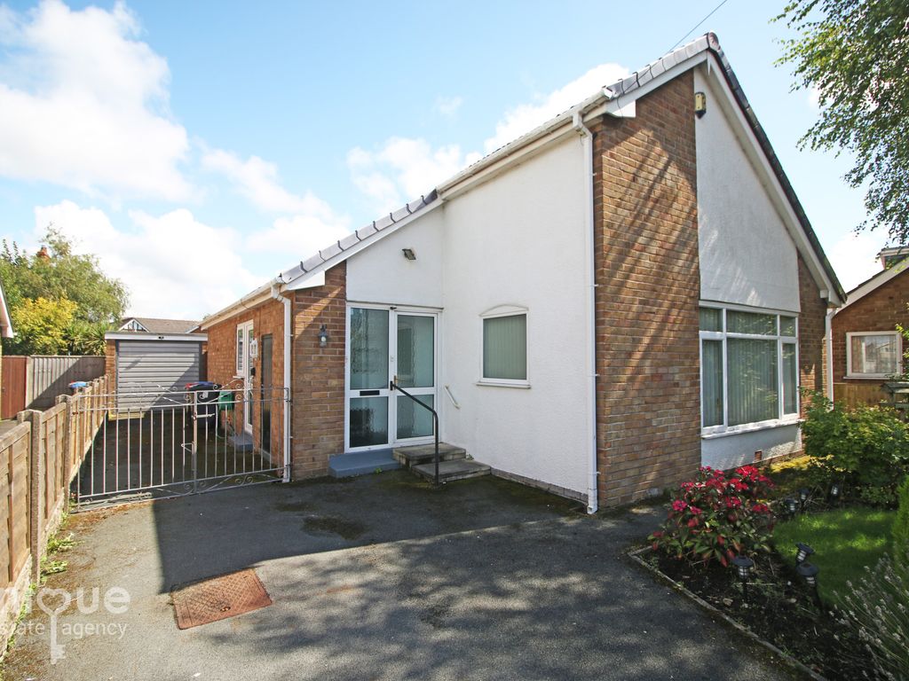 2 bed bungalow for sale in Clifton Close, Thornton-Cleveleys FY5, £229,950