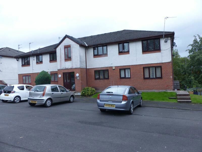 2 bed flat for sale in Boarshaw Clough Way, Middleton, Manchester M24, £70,000