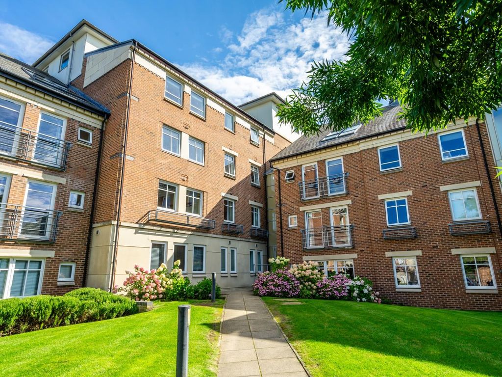 2 bed flat for sale in Fulford Place, Hospital Fields Road, York YO10, £195,000