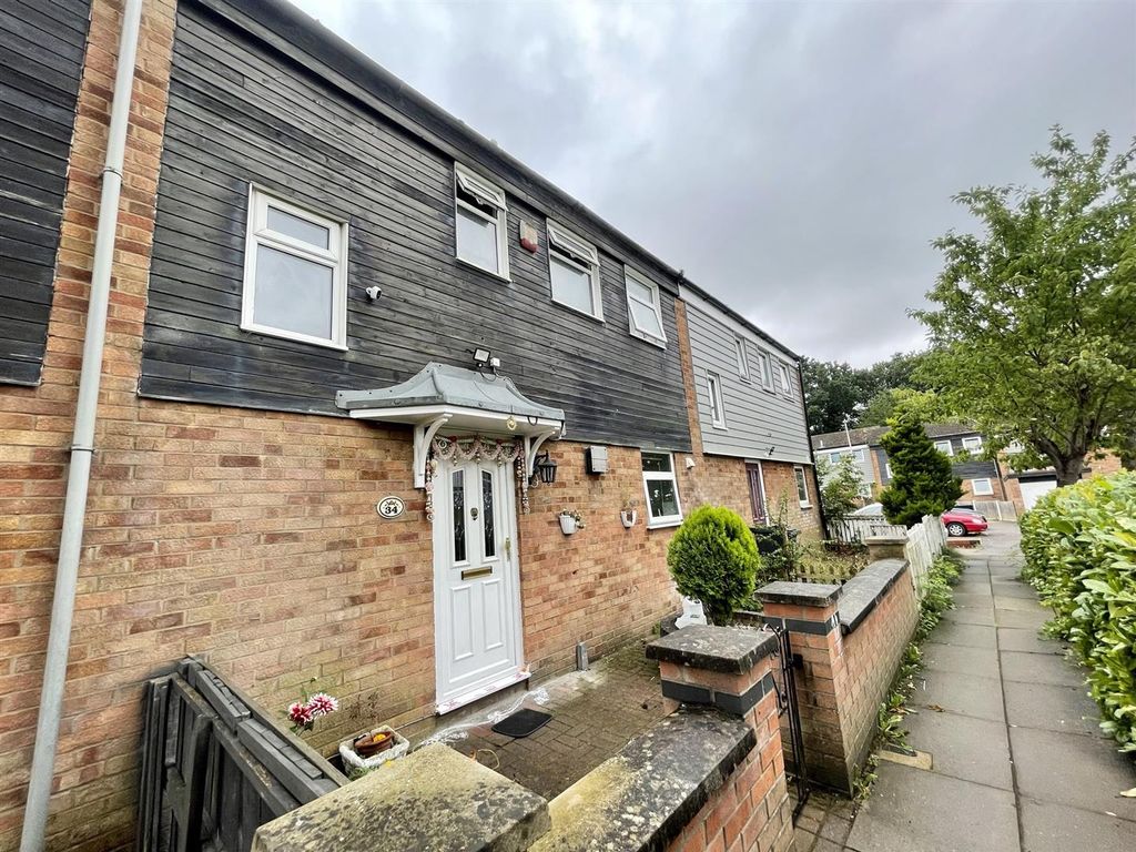 3 bed terraced house for sale in Oransay Road, Beaumont Leys, Leicester LE4, £210,000
