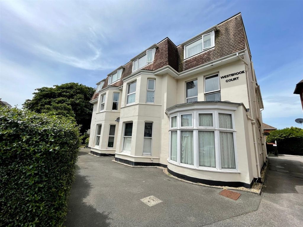 Studio for sale in Christchurch Road, Bournemouth BH1, £50,000