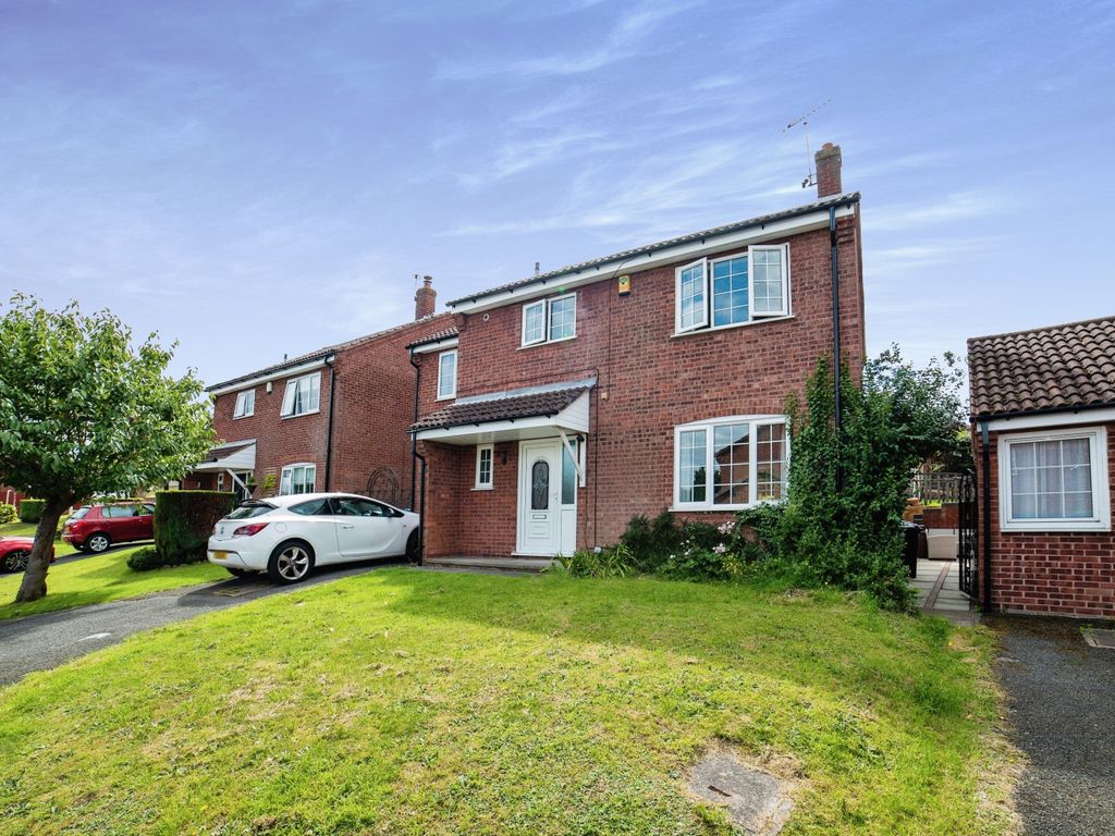 4 bed detached house for sale in The Ridings, Forest Town, Mansfield NG19, £270,000