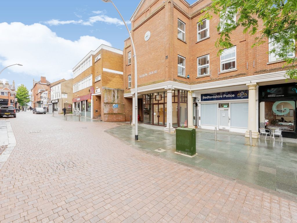 1 bed flat for sale in Albion House, 14-18 Lime Street, Bedford, Bedfordshire MK40, £140,000