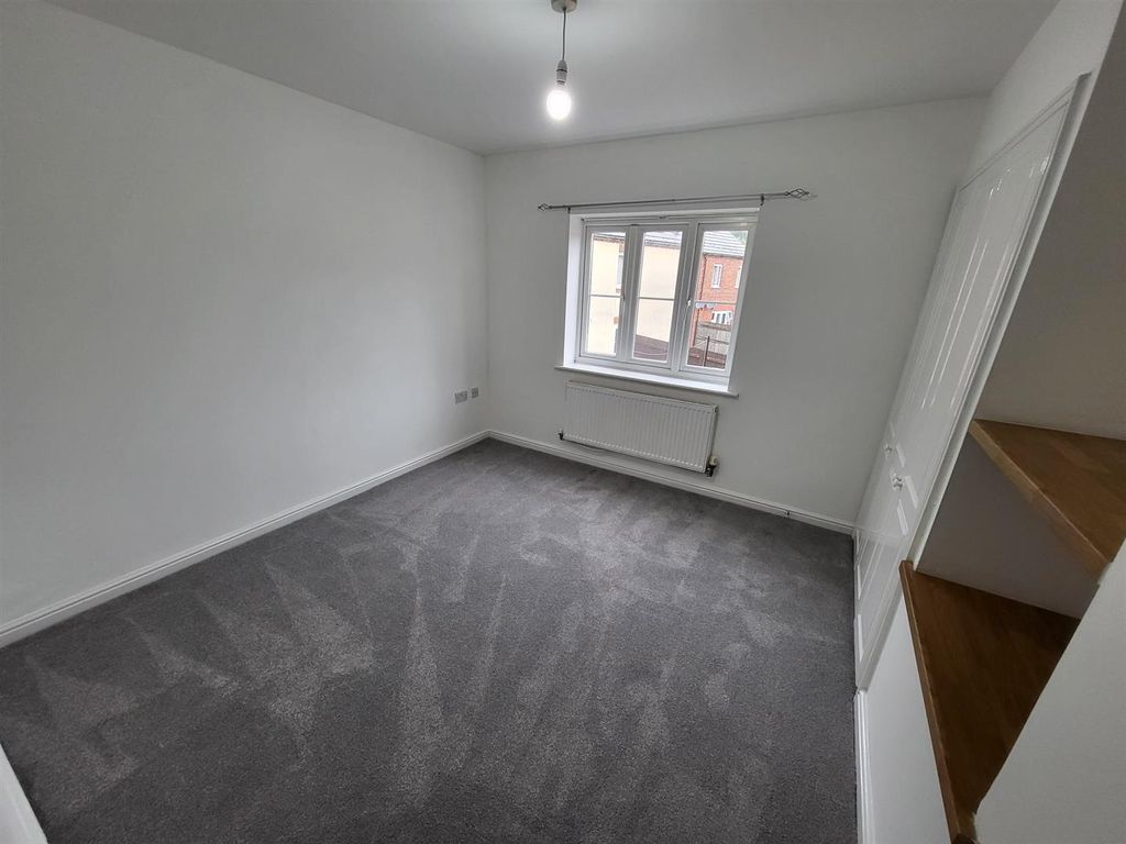 2 bed flat for sale in Coed Y Darren, Llanbradach, Llanbradach CF83, £160,000