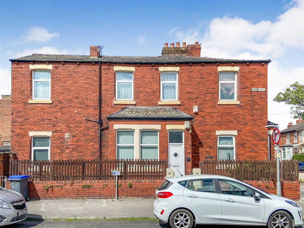 3 bed end terrace house for sale in Peter Street, Blackpool FY1, £105,000